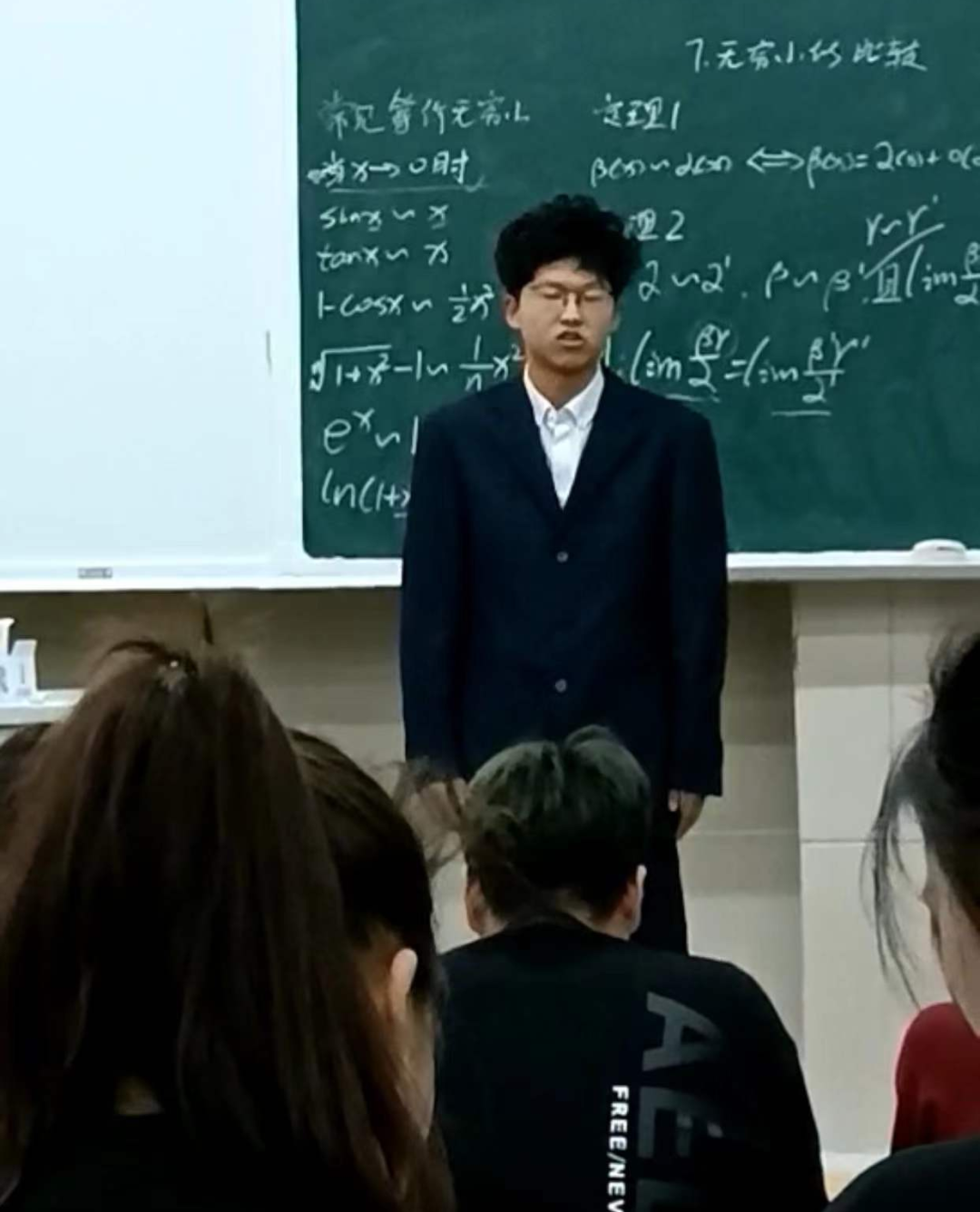 6b6ef5bc248c487eb19eb1a6fdce0f92.png